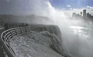 Snö och vinter vid Niagarafallen